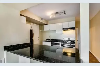 3240 N Clark Street, Chicago, IL 60657 - Photo 7