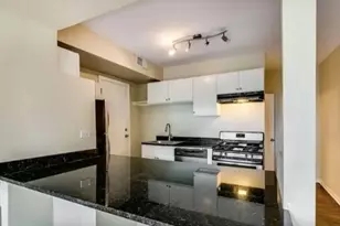 3240 N Clark St, Chicago, IL 60657 - Photo 7