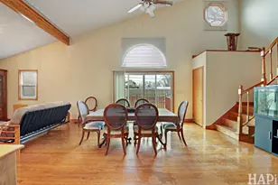 911 Elmdale Rd, Glenview, IL 60025 - Photo 9