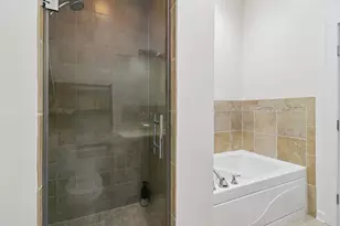 2414 W Grenshaw St, Chicago, IL 60612 - Photo 25