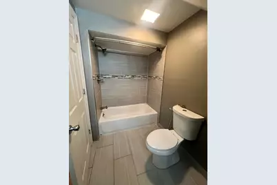 3909 Howard Street #101, Skokie, IL 60076 - Photo 19