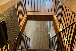 3909 Howard St, Skokie, IL 60076 - Photo 11