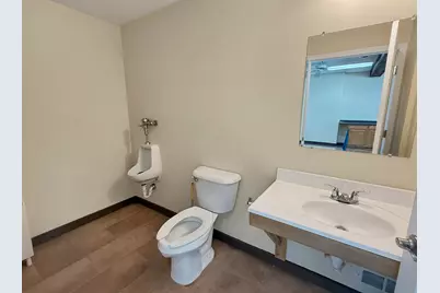 909 Front Street, McHenry, IL 60050 - Photo 7