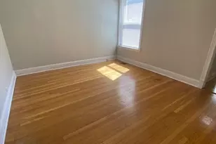 2123 W Ainslie St, Chicago, IL 60625 - Photo 9