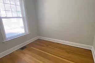 2123 W Ainslie St, Chicago, IL 60625 - Photo 5