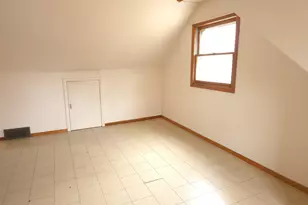 1021 W 173rd St, Hazel Crest, IL 60429 - Photo 15