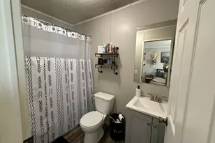 38455 N Sheridan Rd, Beach Park, IL 60087 - Photo 9