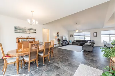 2214 Truman Trail, McHenry, IL 60051 - Photo 7