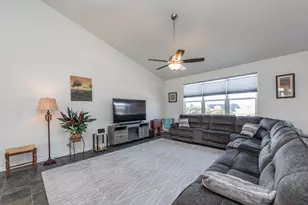 2214 Truman Trail, McHenry, IL 60051 - Photo 17