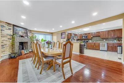 10513 Sun Valley Court, Palos Hills, IL 60465 - Photo 7