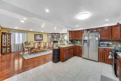 10513 Sun Valley Court, Palos Hills, IL 60465 - Photo 9