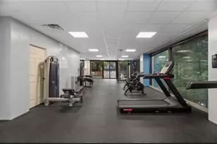 4343 N Clarendon Ave, Chicago, IL 60613 - Photo 11