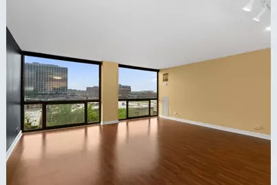 4343 N Clarendon Avenue #613, Chicago, IL 60613 - Photo 3