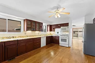 1224 Hialeah Ln, Hanover Park, IL 60133 - Photo 13