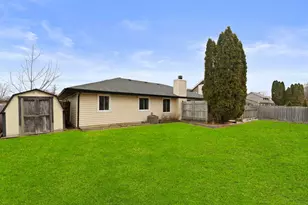 1224 Hialeah Ln, Hanover Park, IL 60133 - Photo 25