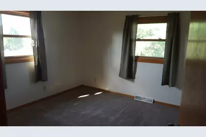 114 Wright Drive, Utica, IL 61373 - Photo 3