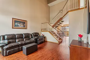 1868 Brighton St, Downers Grove, IL 60516 - Photo 3