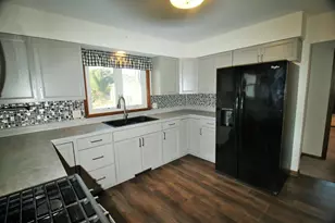 451 31st Ave, East Moline, IL 61244 - Photo 9