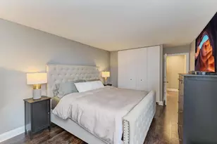 6010 Oakwood Dr, Lisle, IL 60532 - Photo 15