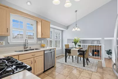 765 Village Road, Crystal Lake, IL 60014 - Photo 5