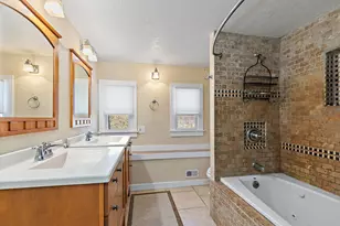 6610 W Hillside Rd, Crystal Lake, IL 60012 - Photo 29