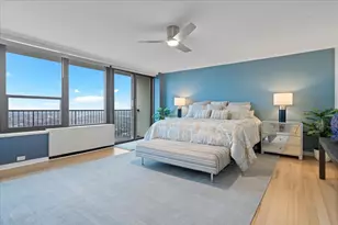 1560 N Sandburg Terrace, Chicago, IL 60610 - Photo 19