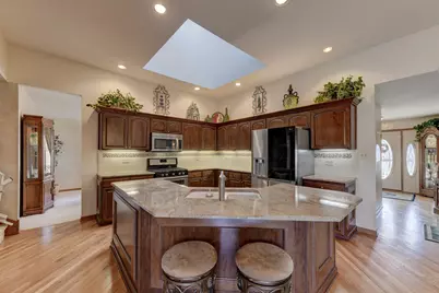 8502 Meadows Edge Trail, Tinley Park, IL 60487 - Photo 7