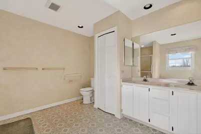 25651 W Illinois Route 60 Highway, Grayslake, IL 60030 - Photo 17