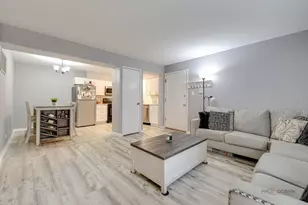 4925 W 109th St, Oak Lawn, IL 60453 - Photo 7