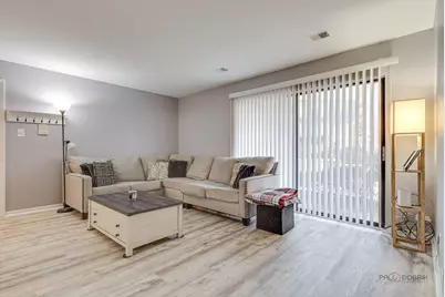 4925 W 109th Street #101, Oak Lawn, IL 60453 - Photo 5