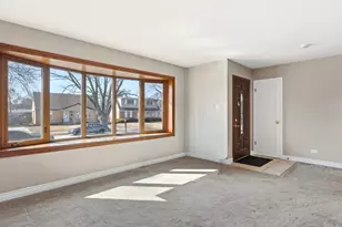 11531 S Kolmar Ave, Alsip, IL 60803 - Photo 3