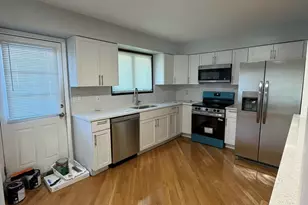 8901 Octavia Ave, Morton Grove, IL 60053 - Photo 9