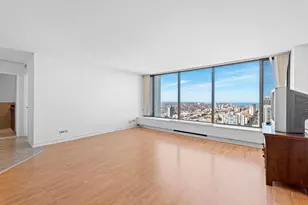 5455 N Sheridan Rd, Chicago, IL 60640 - Photo 9