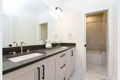 [Address not provided], Chicago, IL 60613 - Photo 27