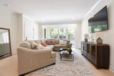 [Address not provided], Chicago, IL 60613 - Photo 3