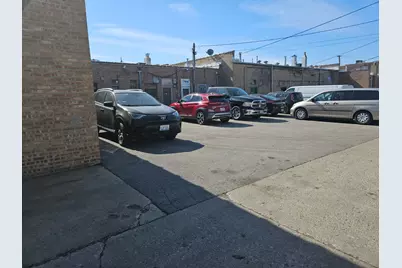 7108 W Higgins Avenue, Chicago, IL 60656 - Photo 3