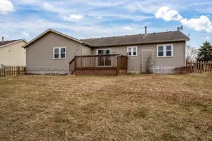 212 Royal Ave, Belvidere, IL 61008 - Photo 7