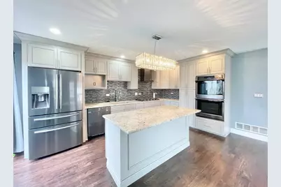 452 Gloria Lane #452, Oswego, IL 60543 - Photo 3