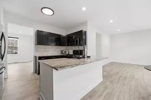 1124 Bartholdi Ct, Carol Stream, IL 60188 - Photo 11