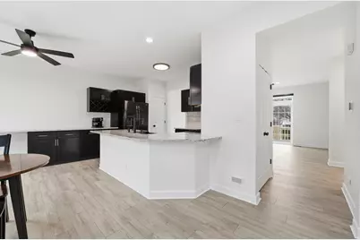 1124 Bartholdi Court, Carol Stream, IL 60188 - Photo 9