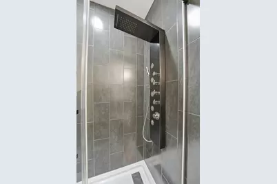 1124 Bartholdi Court, Carol Stream, IL 60188 - Photo 19