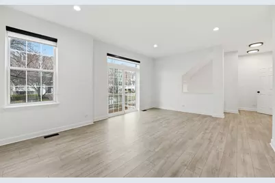 1124 Bartholdi Court, Carol Stream, IL 60188 - Photo 5