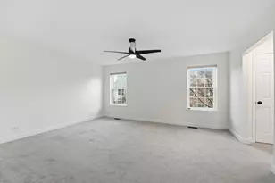 1124 Bartholdi Ct, Carol Stream, IL 60188 - Photo 15