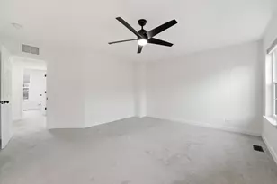 1124 Bartholdi Ct, Carol Stream, IL 60188 - Photo 17