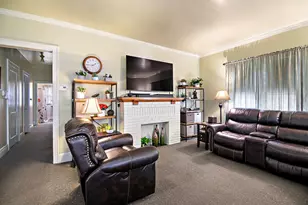 396 S Wildwood Ave, Kankakee, IL 60901 - Photo 3