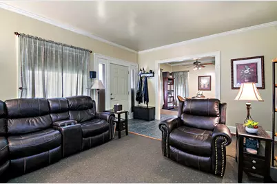 396 S Wildwood Avenue, Kankakee, IL 60901 - Photo 5