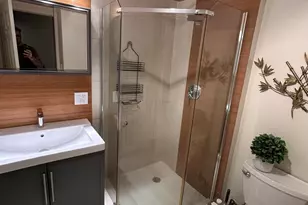 9241 W Ballard Rd, Des Plaines, IL 60016 - Photo 27