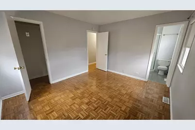 266 Trowbridge Road, Elk Grove Village, IL 60007 - Photo 7