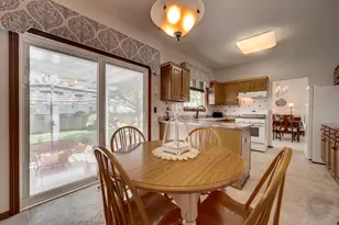 4606 Carrier Cir, Plainfield, IL 60586 - Photo 15