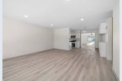 208 Sycamore Lane, Momence, IL 60954 - Photo 3